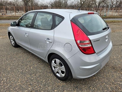 HYUNDAI I30 1.4 DOHC Comfort TÖRÉSMENTES. DIGIT.KLÍMA. ÜLÉSFŰTÉS