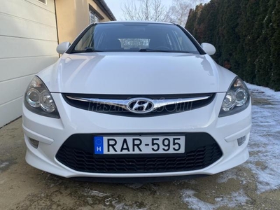 HYUNDAI I30 i30u 1.4 DOHC Life