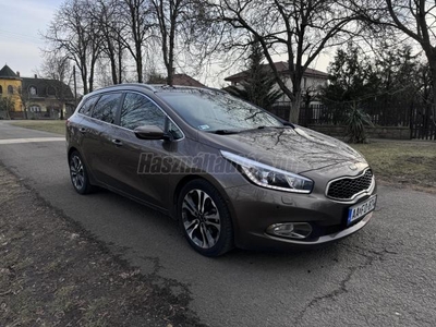 KIA CEE'D SW 1.6 CRDI EX Végig Szerviz. Akár 2 ÉV Garancia