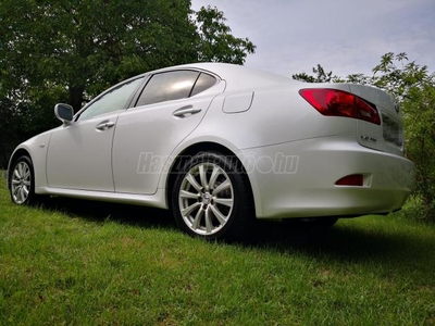 LEXUS IS 220d Sport