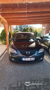 MAZDA Mazda 3