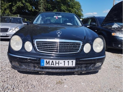 MERCEDES-BENZ E 220 CDI Classic (Automata) kiváló motorral