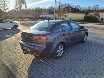 MITSUBISHI LANCER 1.8 Invite