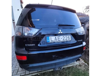 MITSUBISHI OUTLANDER 2.0 DI-D Intense 4WD. Pajzs. Fólia. Vonóhorog. Tempomat. Alufelni. Friss műszaki