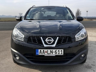 NISSAN QASHQAI 2.0 dCi Visia SZERVIZKÖNYV-NAVI-ÜVEGTETŐ-VONÓHOROG-TEMPOMAT-DIGITKLÍMA