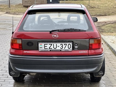 OPEL ASTRA F 1.4 GL