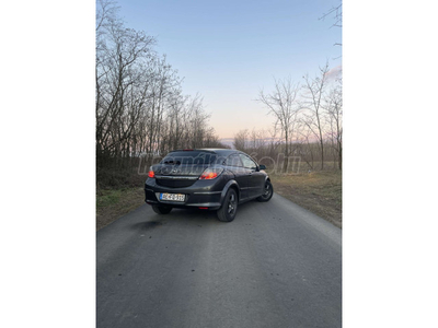 OPEL ASTRA H 1.4 GTC Essentia