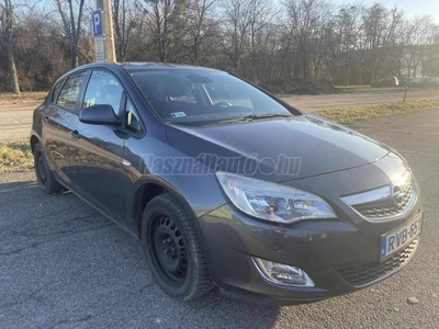 OPEL ASTRA J 1.4 Enjoy