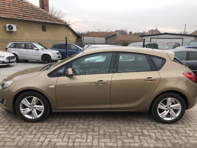 OPEL ASTRA J 1.6 Cosmo 128997 km-t futott!!