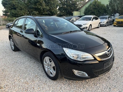 OPEL ASTRA J 1.6 Cosmo ÜLÉSFŰTÉS/KORMÁNYFŰTÉS/TEMPOMAT