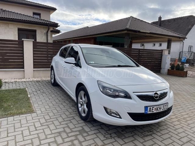 OPEL ASTRA J 1.7 CDTI Sport