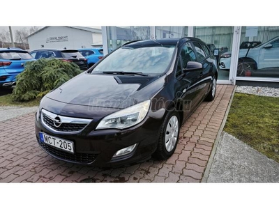 OPEL ASTRA J Sports Tourer 1.4 T Enjoy