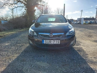 OPEL ASTRA J Sports Tourer 1.7 CDTI Active