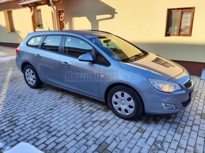 OPEL ASTRA J Sports Tourer 1.7 CDTI Enjoy