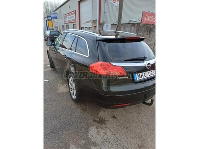 OPEL INSIGNIA Sports Tourer 2.0 CDTI EcoFLEX