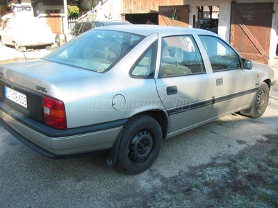 OPEL VECTRA 1.6 GLS