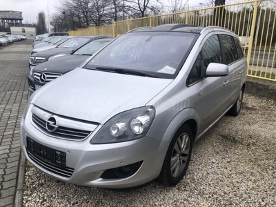 OPEL ZAFIRA B 1.8 Enjoy BENZINES 188.000 KM PANORÁMATETŐ VÉGIG VEZETETT SZERVIZKÖNYV 7 SZEMÉLYES 140 LP