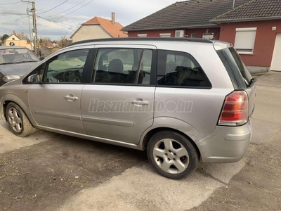 OPEL ZAFIRA B 1.9 CDTI Cosmo