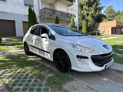 PEUGEOT 308 1.6 HDi Confort Pack