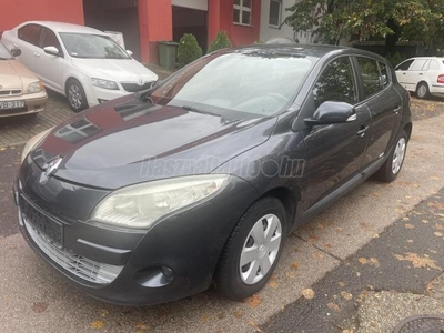 RENAULT MEGANE 1.6 Authentique