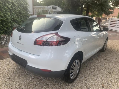 RENAULT MEGANE 1.6 Limited klíma. tempomat. bluetooth. szervizkönyv