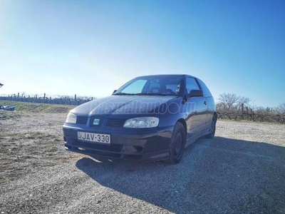 SEAT IBIZA 1.8 T 20V Sport