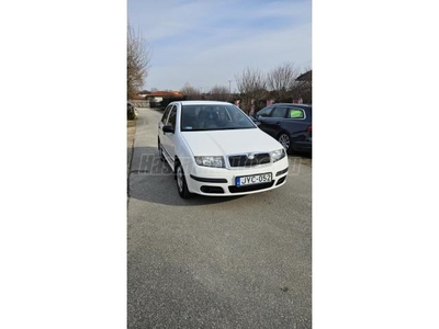 SKODA FABIA Sedan 1.2 12V Classic MPI