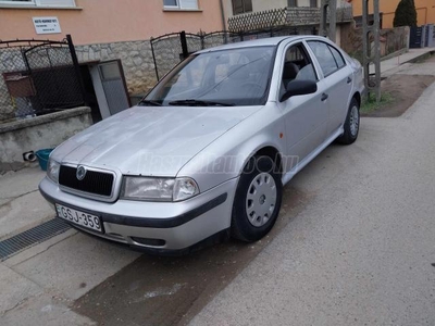 SKODA OCTAVIA 1.6 LX