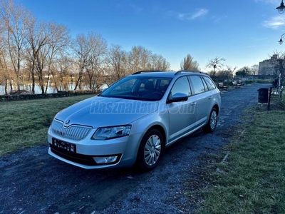 SKODA OCTAVIA Combi 1.6 CR TDI Ambition DSG