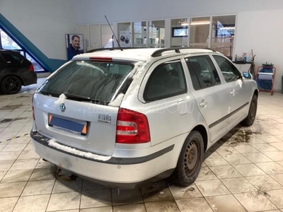 SKODA OCTAVIA Combi 1.6 Elegance Team Edition