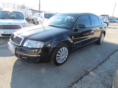 SKODA SUPERB 2.0 PD TDI Elegance Friss műszaki