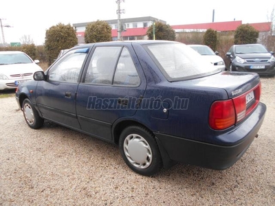 SUZUKI SWIFT Sedan 1.3 GL