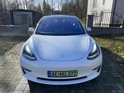 TESLA MODEL 3 Long Range AWD (Automata) TÉLI/NYÁRI SZETT-GARANCIÁLIS-500+km-TULAJDONOSTÓL-GYÖNYÖRŰ ÁLLAPOT-AUTÓBESZÁMÍTÁ