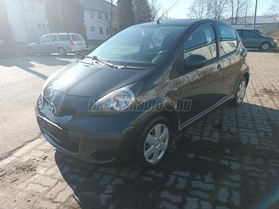 TOYOTA AYGO 1.0 Plusz AC GARANTÁLT KM.KLÍMÁS.NEM ROZSDÁS!!!