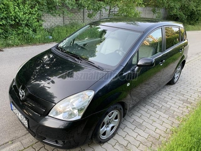 TOYOTA COROLLA VERSO 2.2 D-4D Luna