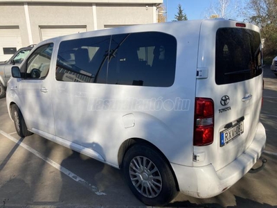 TOYOTA PROACE 2.0 D-4D Shuttle Live L1H1