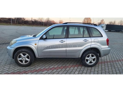 TOYOTA RAV 4 Rav4 2.0 D-4D 4x4