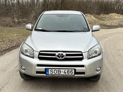 TOYOTA RAV 4 Rav4 2.2 D-4D X Leather