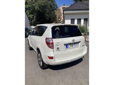 TOYOTA RAV 4 Rav4 2.2 DCAT Executive Navi (Automata)