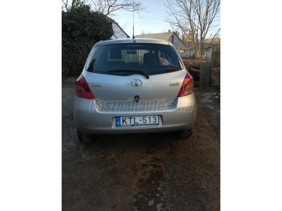 TOYOTA YARIS 1.0 Ice