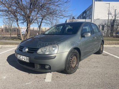 VOLKSWAGEN GOLF V 1.6 Trendline