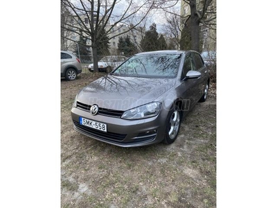 VOLKSWAGEN GOLF VII 1.2 TSI BMT Trendline