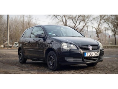 VOLKSWAGEN POLO IV 1.2 60 Trendline