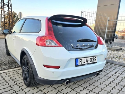 VOLVO C30 2.0 D [D4] Business TELJES NAGYSZERVÍZ ELVÉGEZVE !