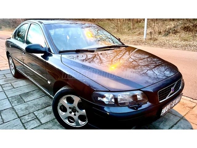 VOLVO S60 2.0 T Black Edition Magyarországi. Kifogástalan