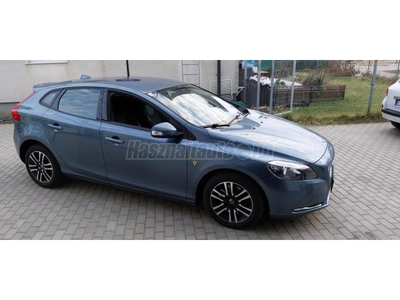 Haszn lt Volvo V40 2 rak Oldal 12 Waa2