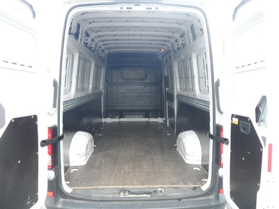 VW Crafter 35 dobozos HT SCR 2.0 TDI (L4H3)