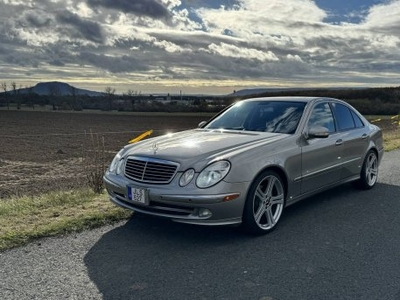 Mercedes Benz w211 E500 USA