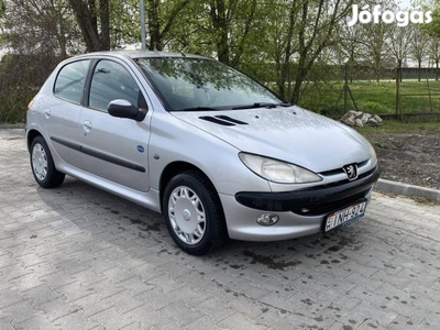 Peugeot 206 1.4 HDi Husky