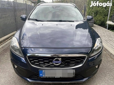 Volvo V40 Cross Country 2.0 D [D3] Momentum Gea...